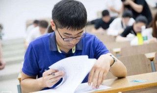 做四级听力时记笔记的方法 英语四级听力笔记技巧