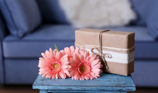 平安夜送老婆啥礼物好 适合平安夜送老婆的礼物