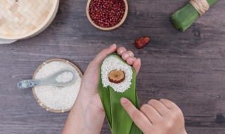 包粽子具体步骤 如何制作粽子