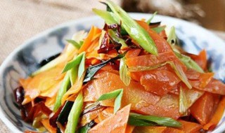 胡萝卜炒肥肉如何做 胡萝卜炒肥肉的做法