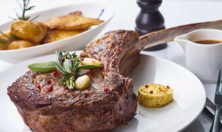 战斧牛排是牛的哪个部位 战斧牛排简介