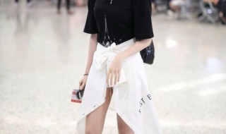 衣服挽在腰上的方法 衣服怎么绑在腰上