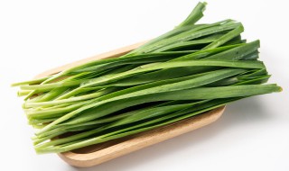 韭菜炒干鱼籽怎么做 家常菜韭菜炒鱼籽的方法