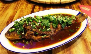 大酱炖鱼怎么做 大酱炖鱼的做法