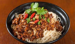 炸酱面的酱要怎么做 如何做炸酱面的酱