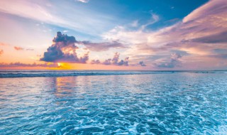 莫道桑榆晚为霞尚满天这两句的意思 莫道桑榆晚为霞尚满天的解释