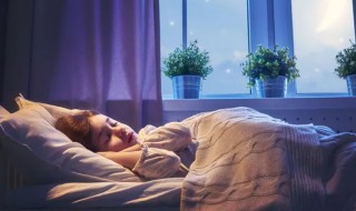 梦到狂风暴雨然后树木都从中间折断是什么意思 梦到暴风雨且大树断了是什么意思