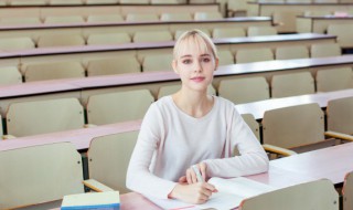 举棋不定什么意思 举棋不定的含义