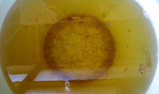 用过的油渣怎么清理干净 快来看看这个方法