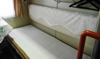 火车软卧几个人一间 四人一间
