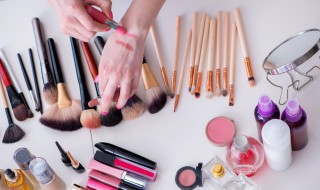 学生化妆教程 进来了解一下