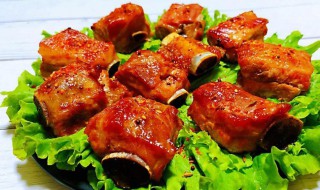 如何做炭烤猪排骨 制作炭烤猪排骨的方法