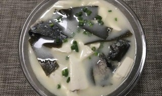 如何做豆腐炖海带汤美味 豆腐炖海带汤的做法