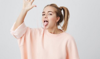 扎头发的方法 扎头发简单又好看步骤