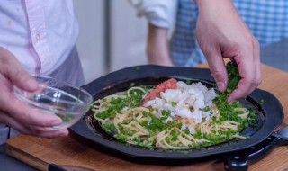 鳕鱼面做法窍门 鳕鱼蔬菜面条怎么做