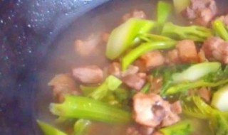 如何做芥菜炖排骨 芥菜炖排骨的做法介绍