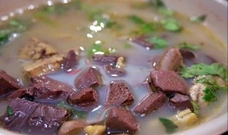 鸡血烧汤怎样做 鸡血烧汤制作方法教学