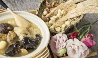 滋补老鸡汤如何做 做滋补老鸡汤的方法