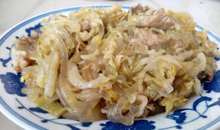 酸菜烩猪肉的做法 东北酸菜炖猪肉的做法