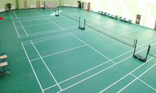羽毛球比赛场地尺寸 羽毛球比赛场有多大
