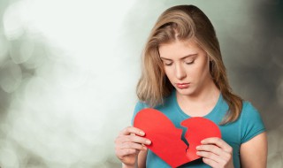 描写人物伤心心情的句子 描写人物伤心心情的句子精选