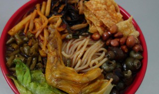 做螺蛳粉儿的教程 螺蛳粉的做法教程