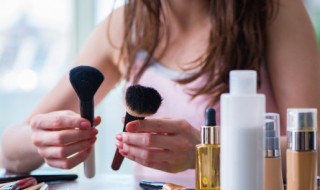 精华和水乳的使用顺序是怎样的 有关精华和水乳的使用顺序介绍