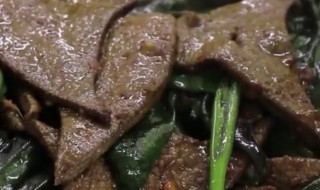 怎么炒血菜 炒血菜的方法