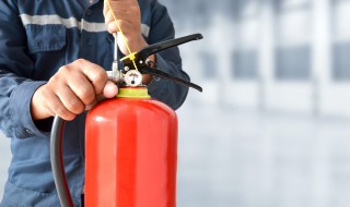 灭火器使用前检查哪几项 使用灭火器前检查哪几项