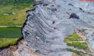 行车途中遇到自然灾害怎么办 行车途中遇到自然灾害解决方法