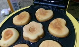用电饼铛做蛋糕方法 用电饼铛做蛋糕做法如下
