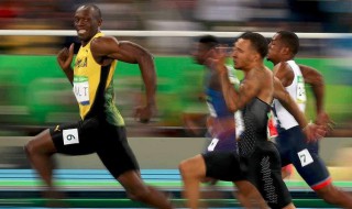 百米跑动作讲解教程 百米跑动作技巧