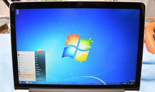 笔记本屏幕变色怎么解决 笔记本win10电脑显示器一直变色怎么解决