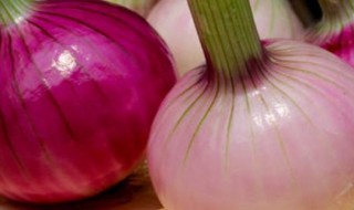 剥洋葱外皮的技巧 怎么剥洋葱