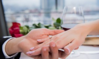 女结婚戒指戴左手还是右手 女结婚戒指戴左手还是右手的