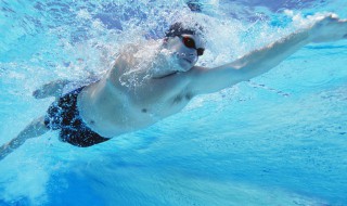 早晨游泳有哪些注意事项 早晨游泳有哪些注意事项情