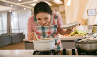 通草炖猪蹄的做法下奶 怎么做通草炖猪蹄