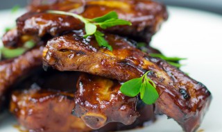 黄瓜烧腊排骨的做法 黄瓜烧腊排骨的做法步骤