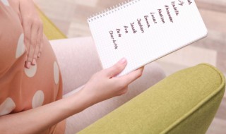 头骨峥嵘是什么意思 头骨峥嵘的解释