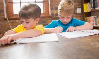 滚动的拼音 滚动词语的拼音