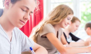 潋滟的解释 潋滟的解释是什么