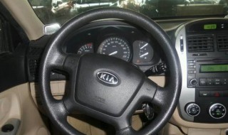 打方向盘有什么方法? 打方向盘方法