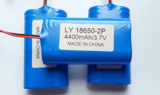 电池串联和并联有什么区别 电池串联和并联一样吗