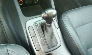 k3档把按键什么意思 起亚k3变速箱上那个按键是什么东西