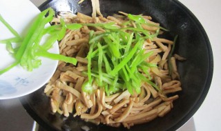 五色炒鸡丝的做法 如何做五色炒鸡丝