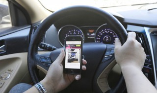 在高速公路上跟车技巧 怎么在高速公路上开车跟车