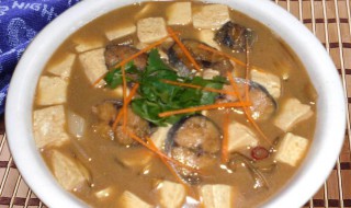 鳕鱼炖冻豆腐如何做好吃 怎么做鳕鱼炖冻豆腐