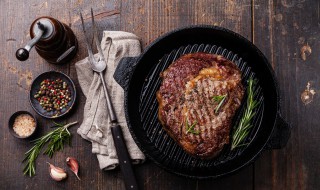 铁板黑椒牛柳如何做 铁板黑椒牛柳的家庭做法