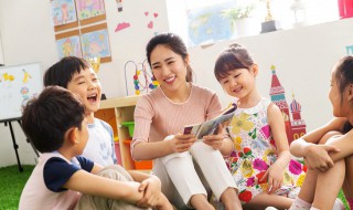 给幼儿园孩子的新年祝福语有哪些 给幼儿园小朋友的新年祝福语集锦