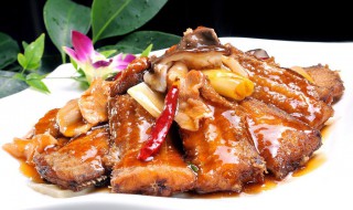 酒店的刀鱼做法 怎么做红烧刀鱼